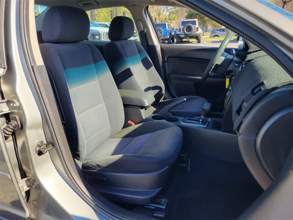 Thumbnail: 2008 Ford Fusion - 17