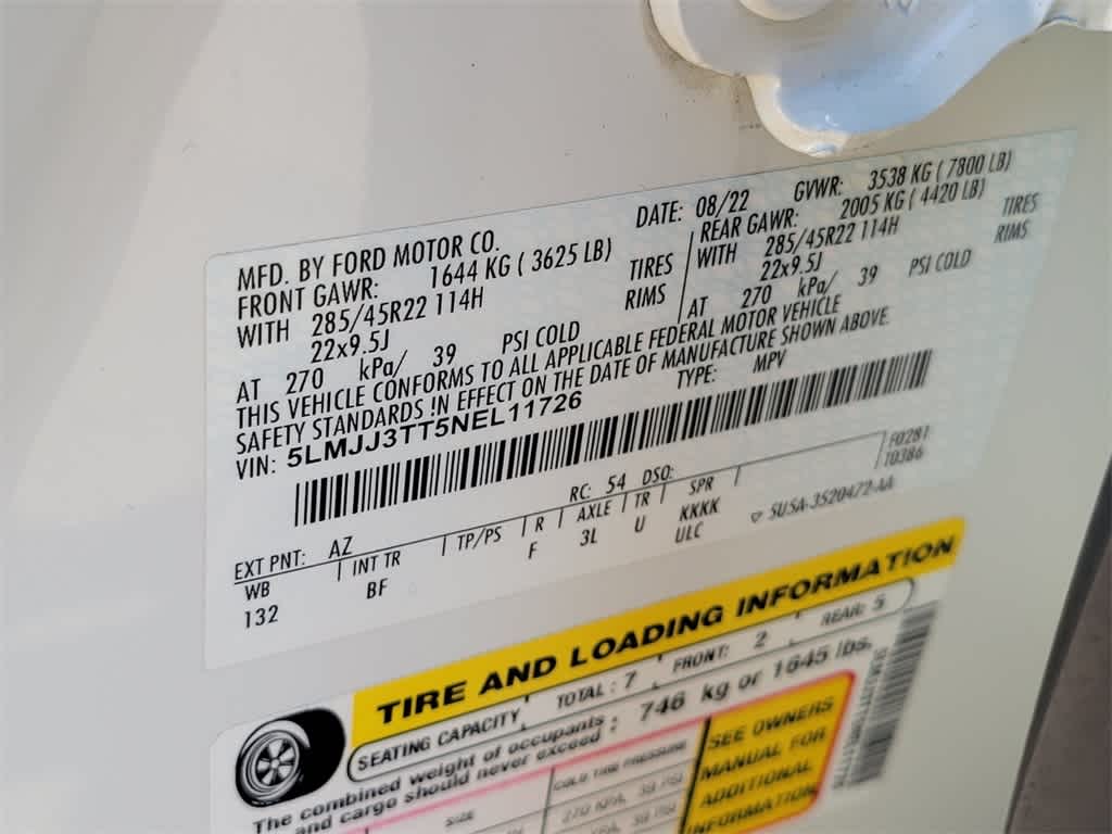 Thumbnail: 2022 Lincoln Navigator - 17