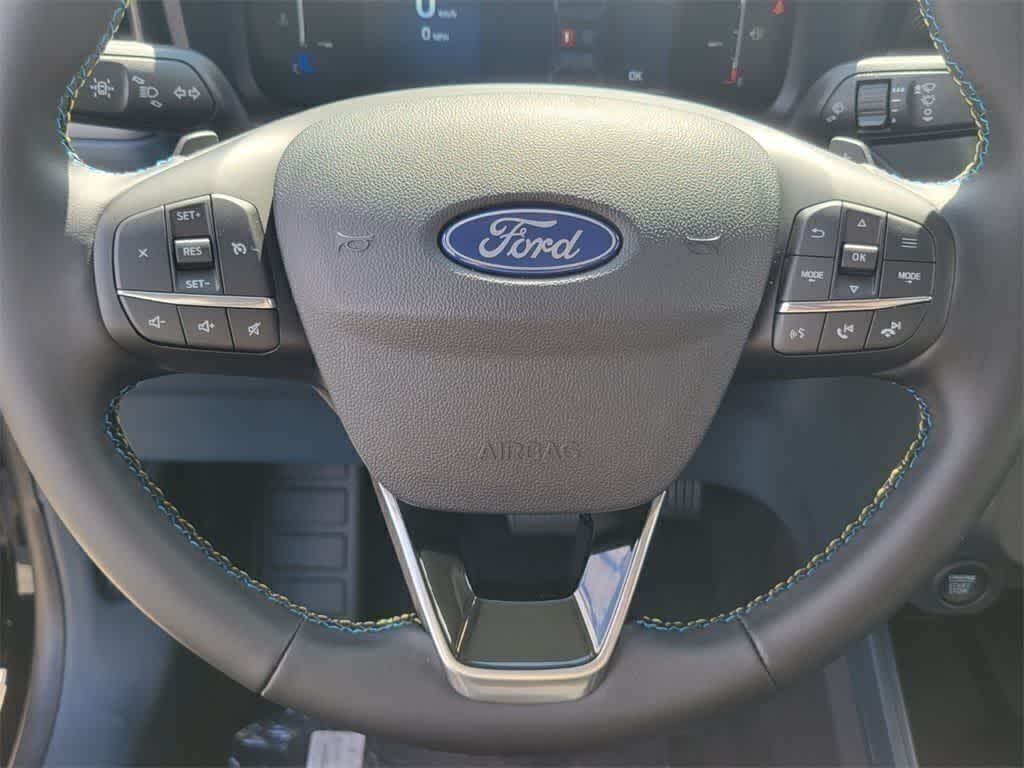 Thumbnail: 2025 Ford Maverick - 18