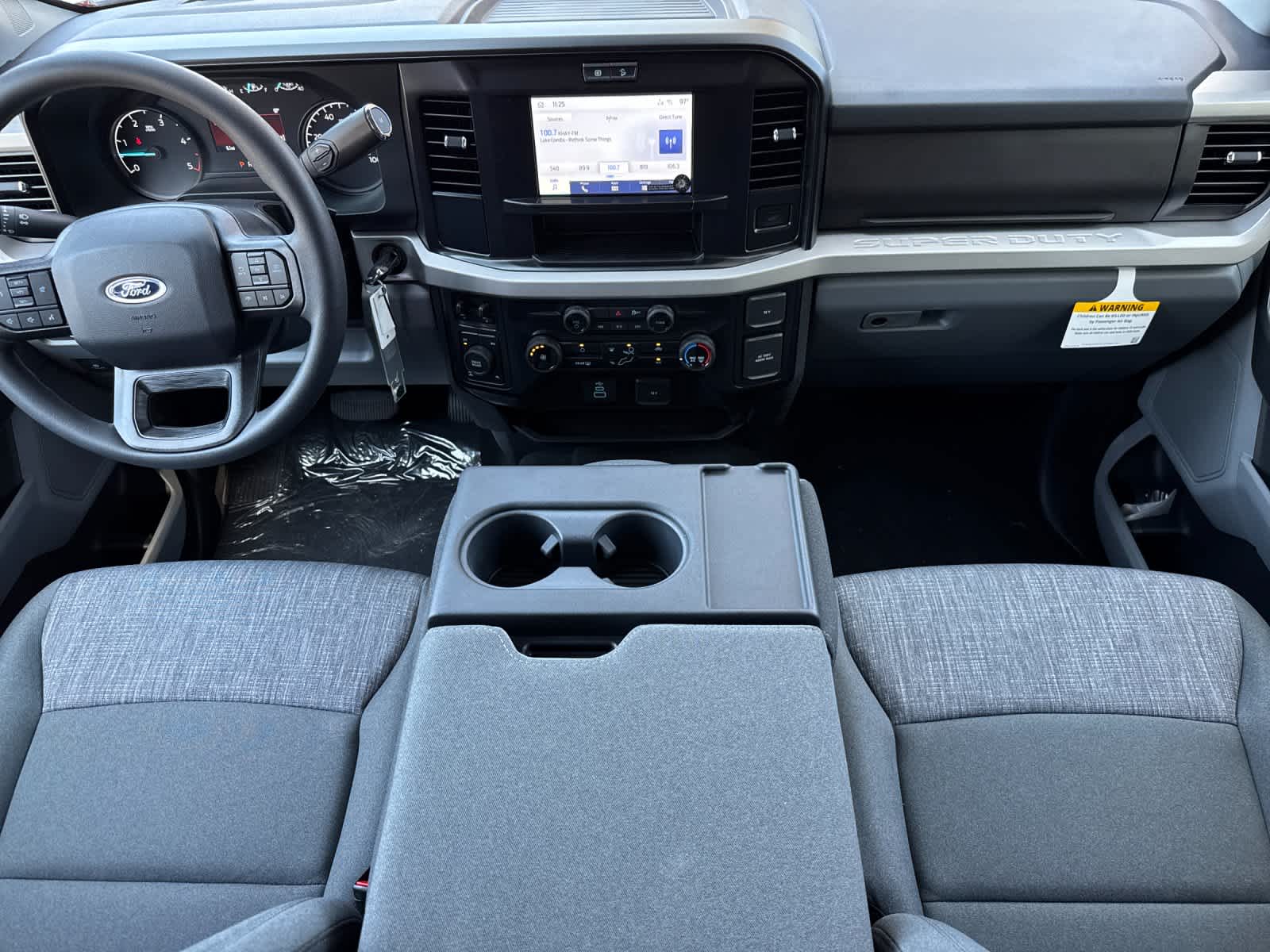 2026 Ford F-250 Super Duty XLT - Photo 3