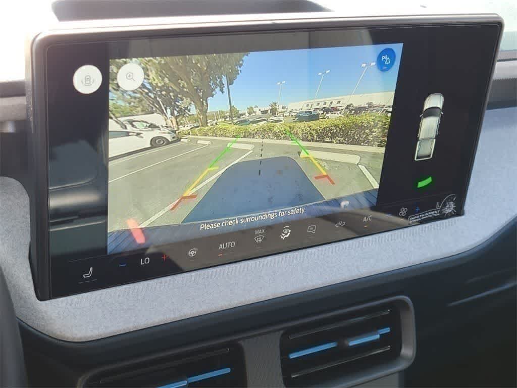 Thumbnail: 2025 Ford Maverick - 22