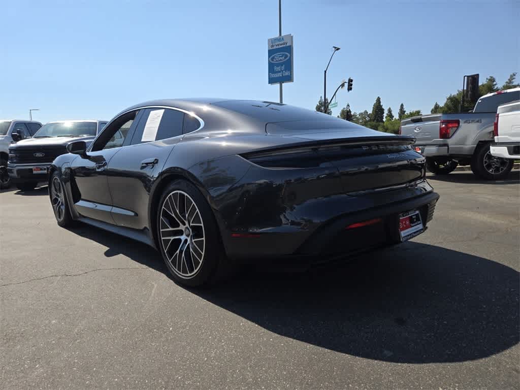 Thumbnail: 2022 Porsche Taycan - 3