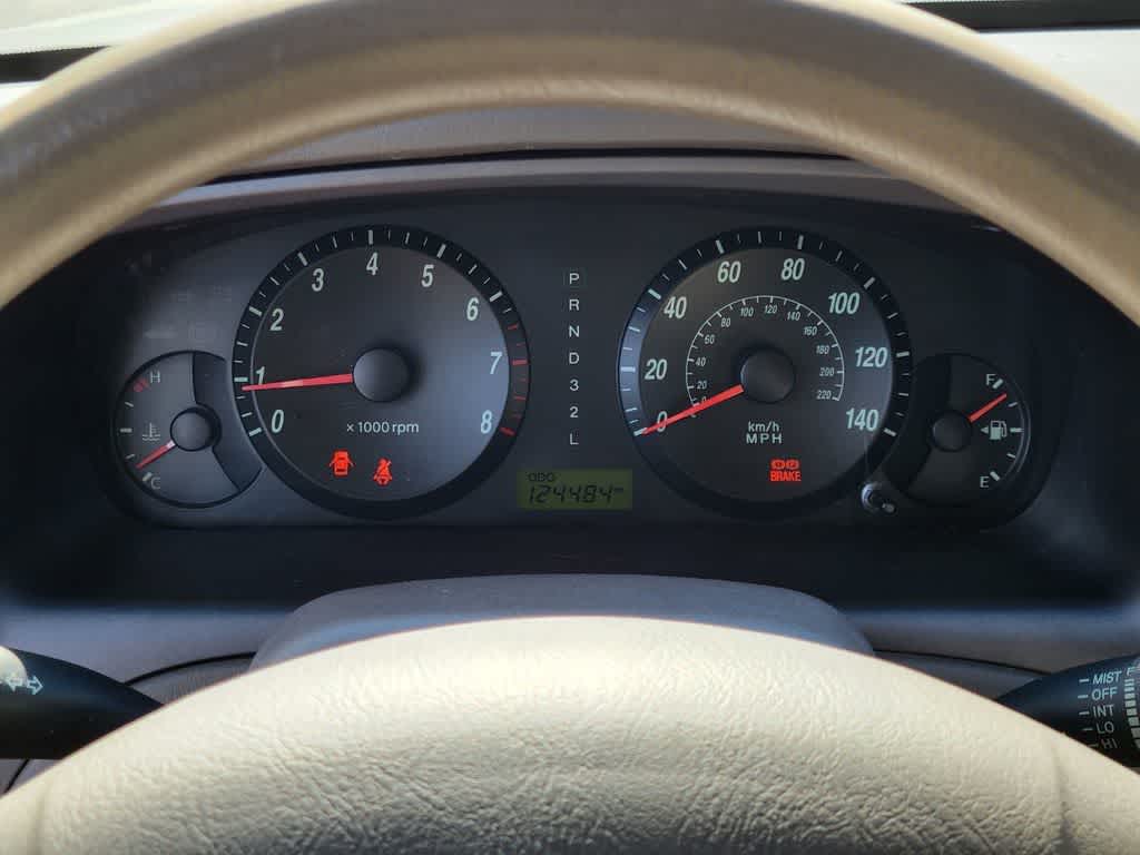 Thumbnail: 2004 Hyundai Elantra - 21
