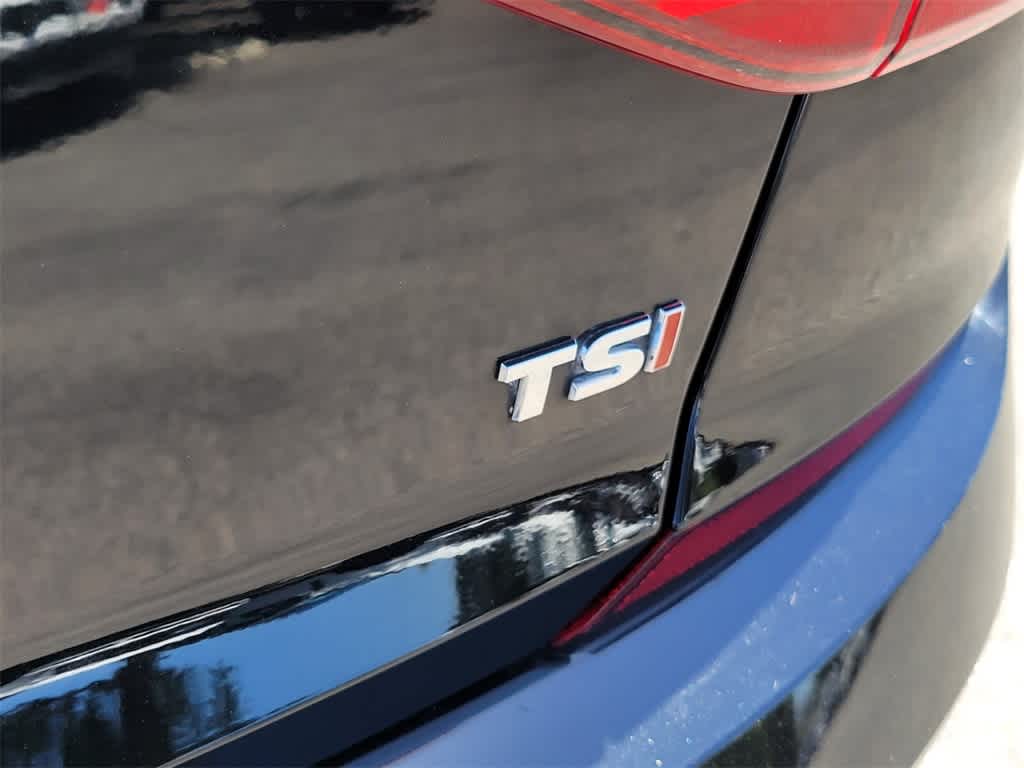 Thumbnail: 2016 Volkswagen Passat - 6