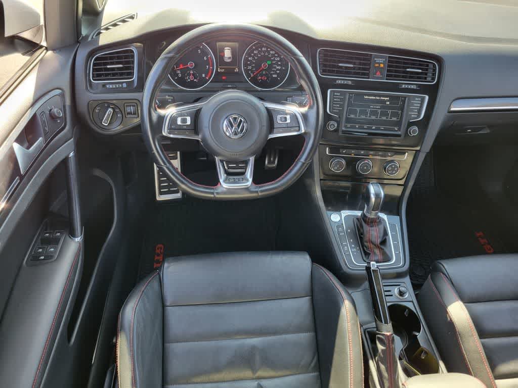 Thumbnail: 2016 Volkswagen Golf - 12