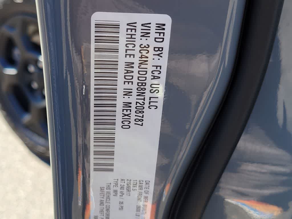 Thumbnail: 2022 Jeep Compass - 18