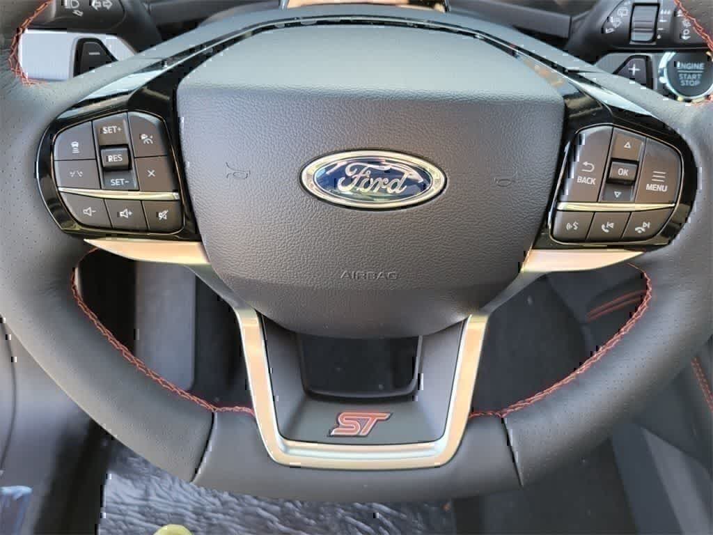2026 Ford Explorer ST - Photo 16