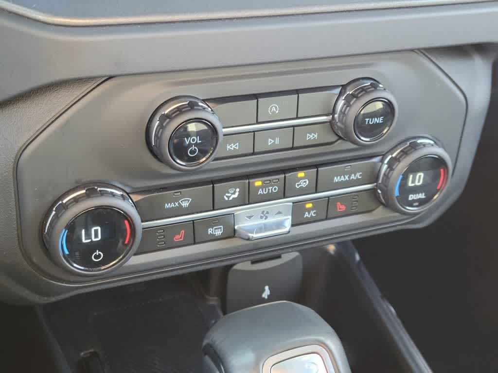 Thumbnail: 2025 Ford Bronco - 21