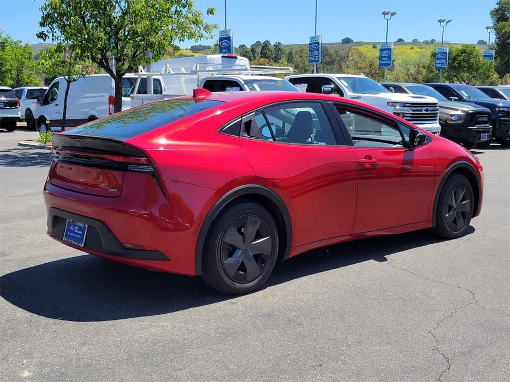 2023 Toyota Prius LE 6