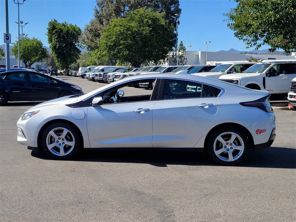 Thumbnail: 2017 Chevrolet Volt - 2
