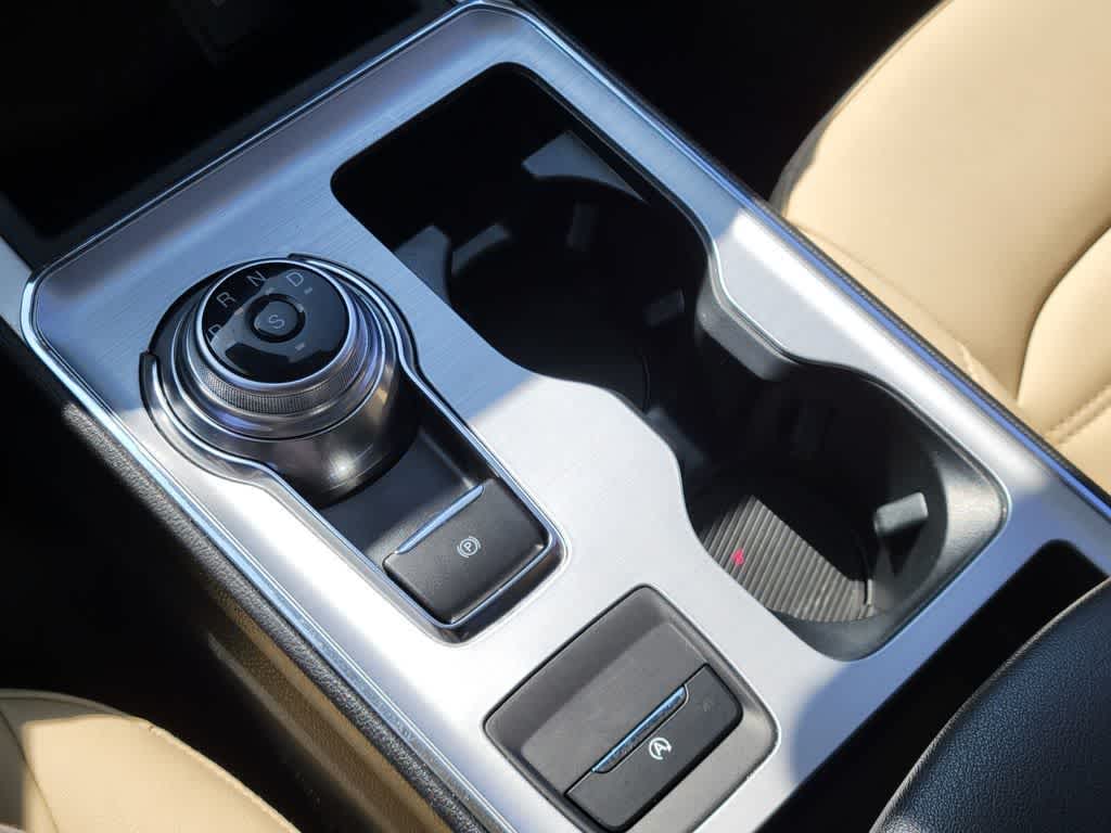Thumbnail: 2022 Ford Edge - 25