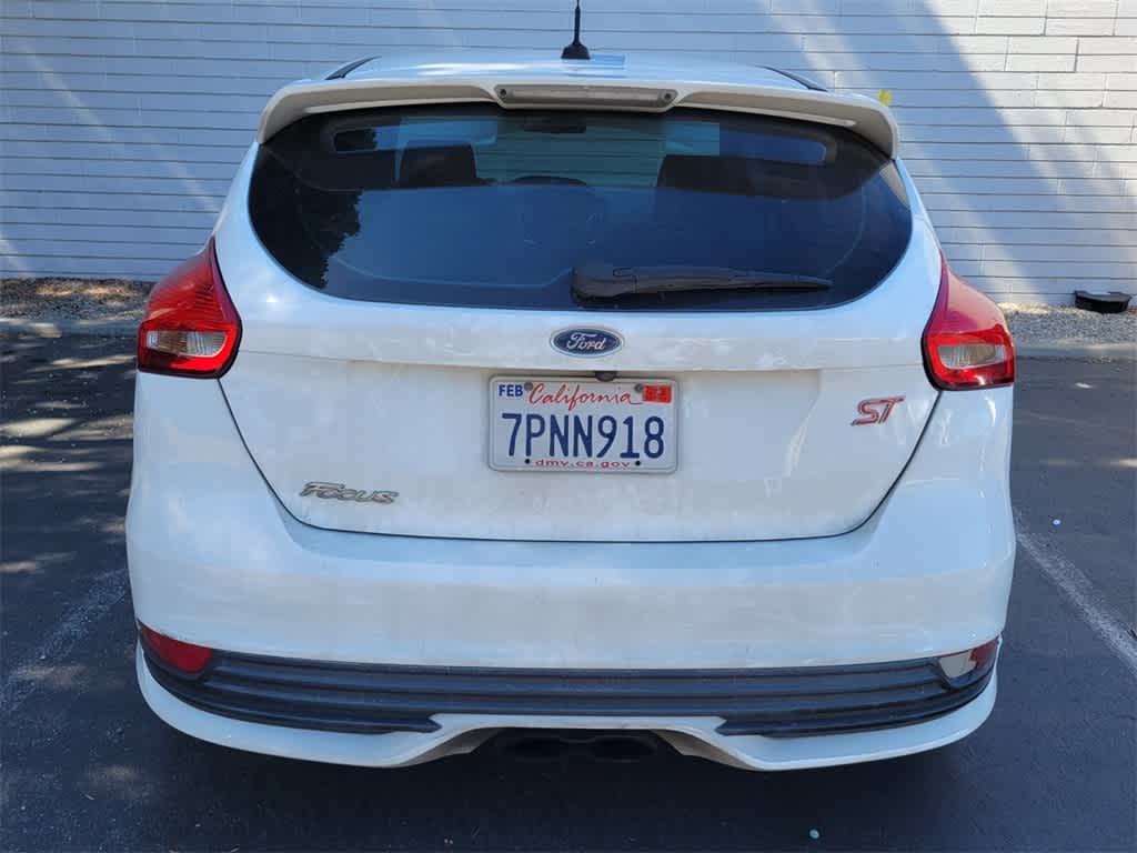 Thumbnail: 2015 Ford Focus - 5