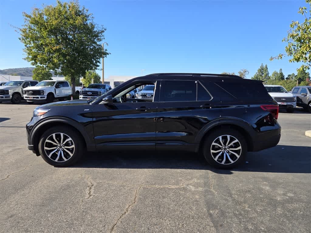 Thumbnail: 2022 Ford Explorer - 2