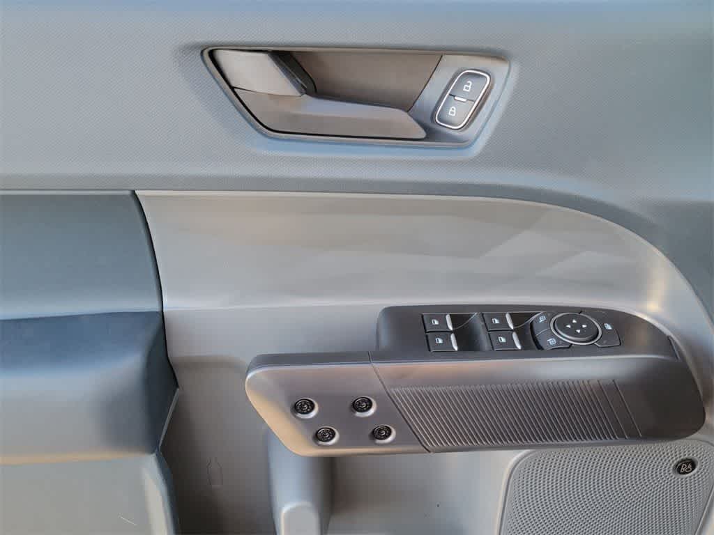 Thumbnail: 2026 Ford Maverick - 18