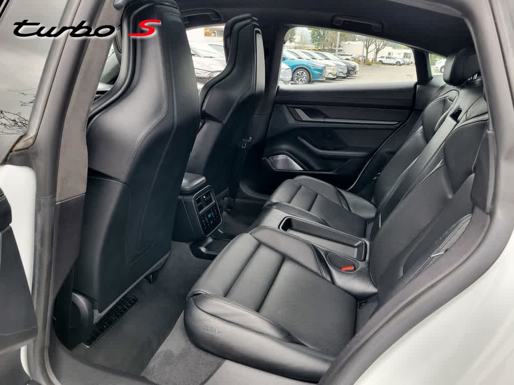 Thumbnail: 2021 Porsche Taycan - 12