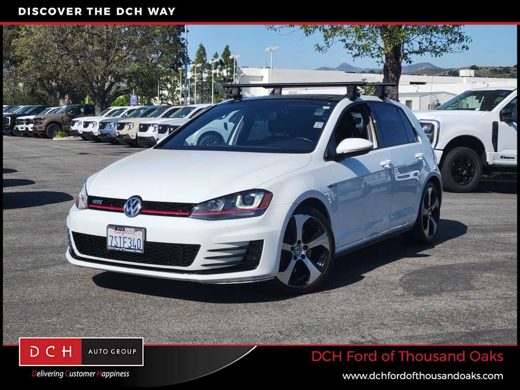 Thumbnail: 2016 Volkswagen Golf - 1