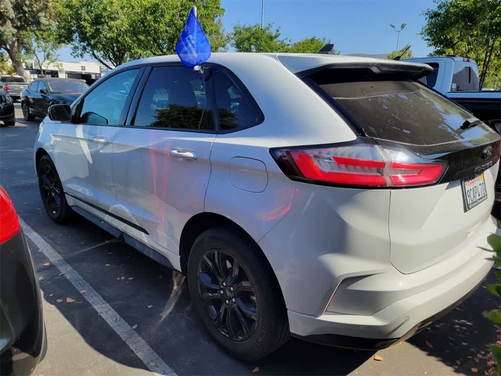Thumbnail: 2022 Ford Edge - 8