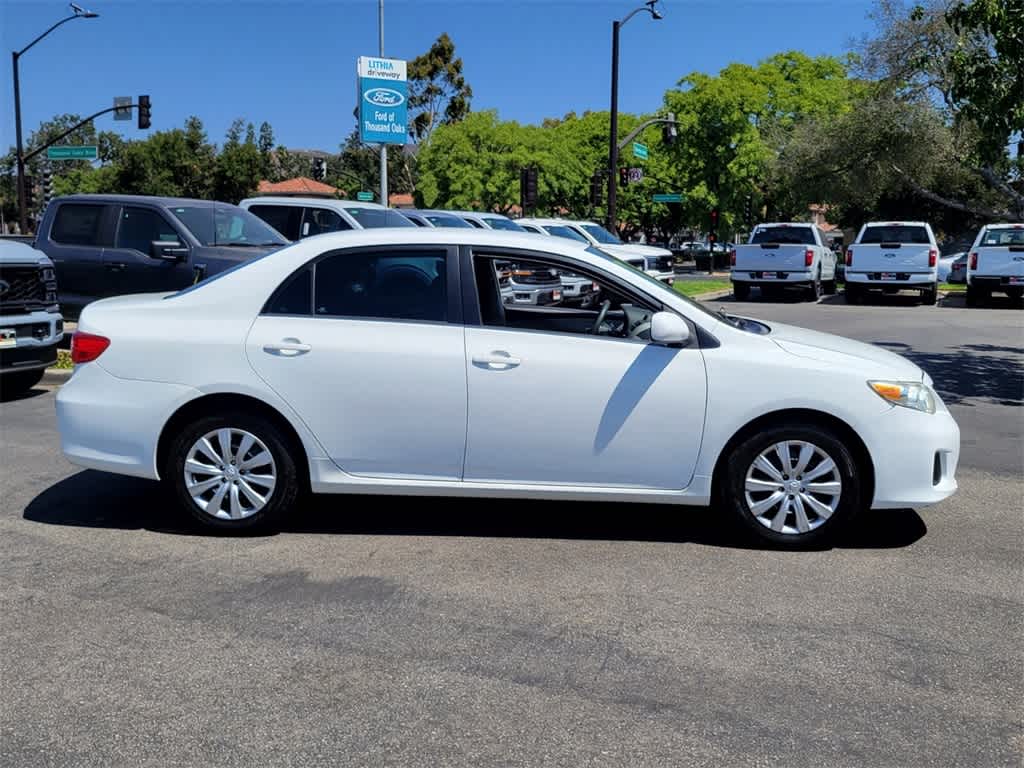 Thumbnail: 2013 Toyota Corolla - 6