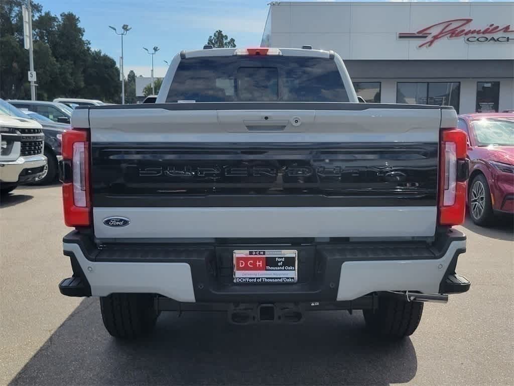 2026 Ford F-350 Platinum photo 4