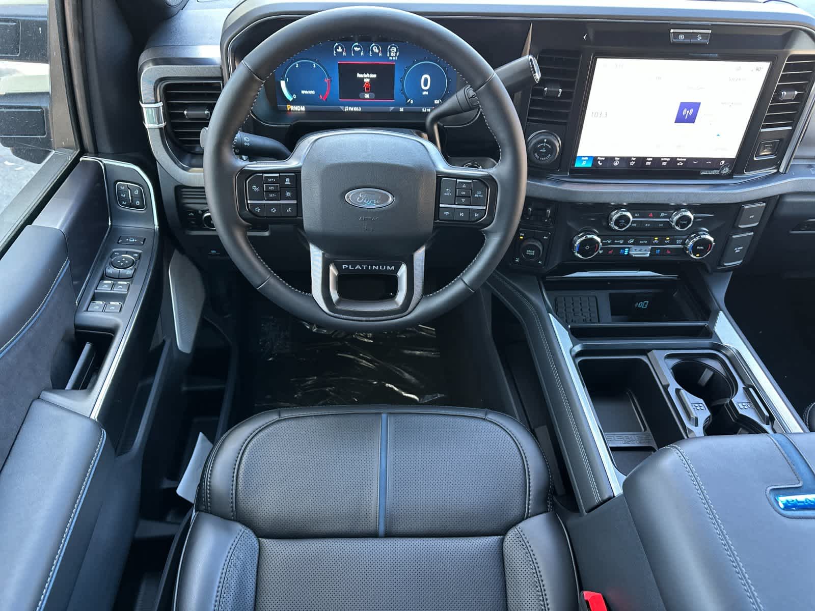 2026 Ford F-250 Super Duty Platinum - Photo 14