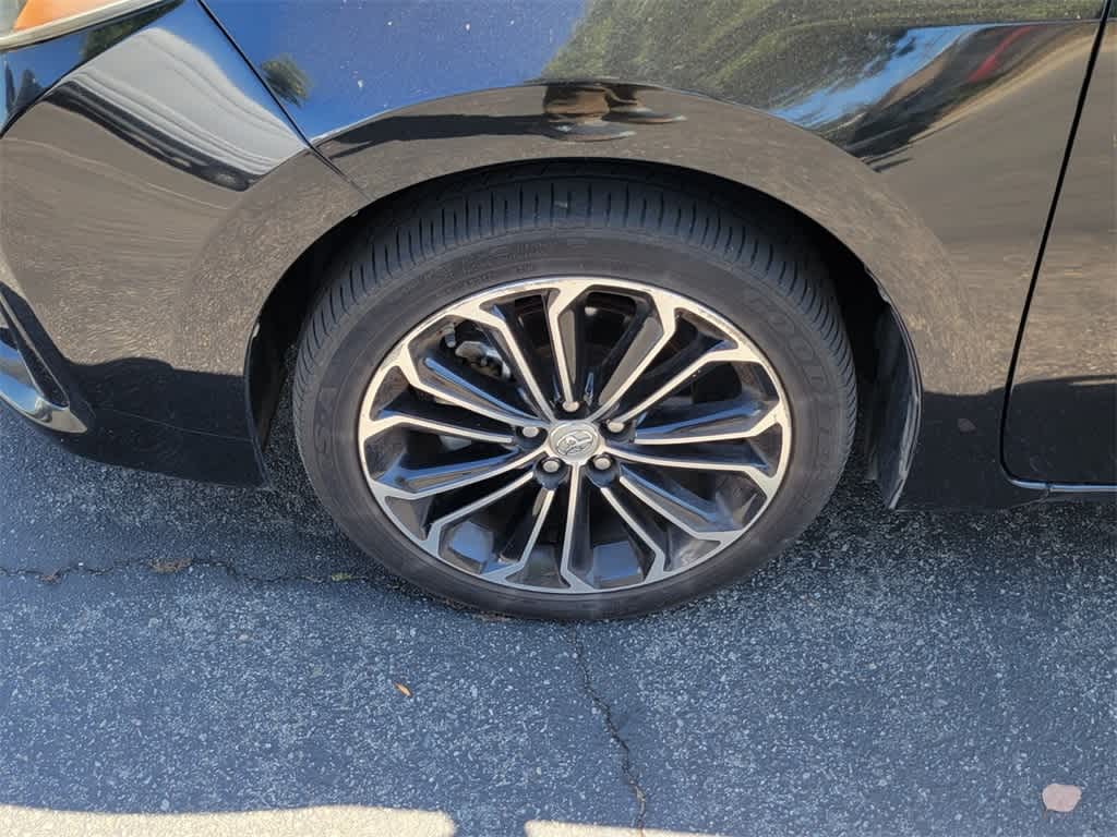 2015 Toyota Corolla S 2