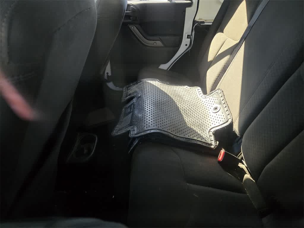 Thumbnail: 2017 Jeep Wrangler - 9