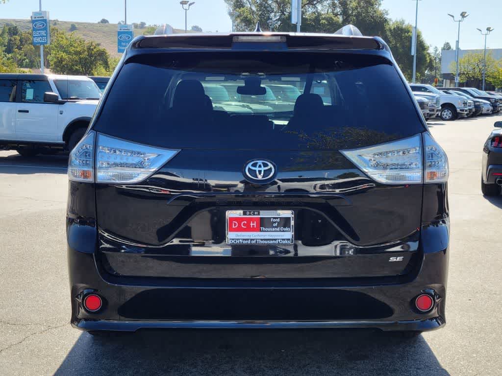 Thumbnail: 2020 Toyota Sienna - 3