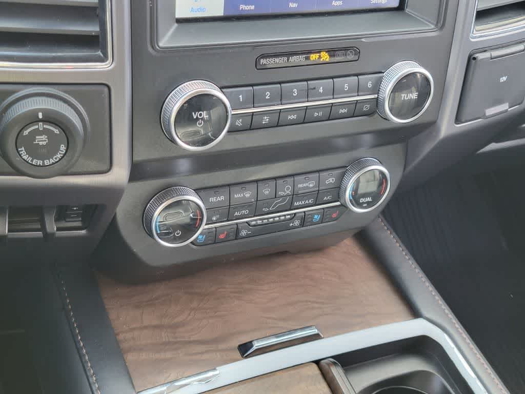 Thumbnail: 2020 Ford Expedition - 25