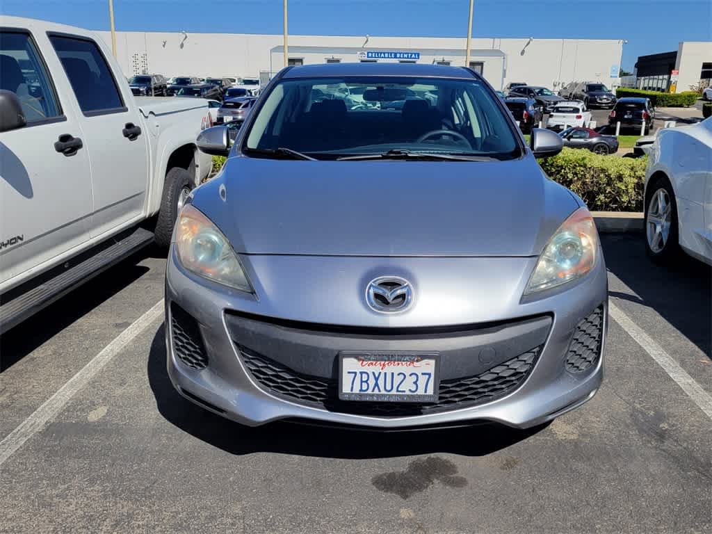 2013 Mazda Mazda3 i Sport 10