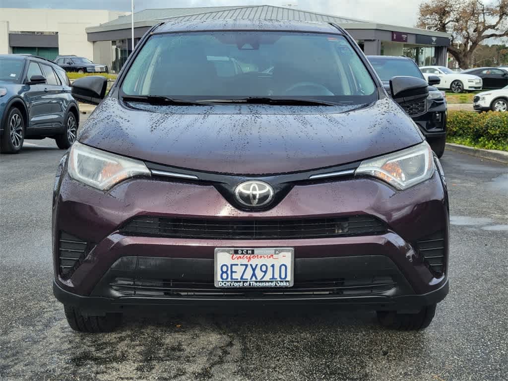 Thumbnail: 2018 Toyota RAV4 - 10
