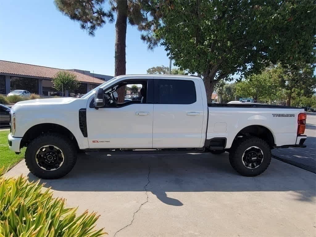 New 2025 Ford F-350 F-350 Platinum Truck Crew Cab