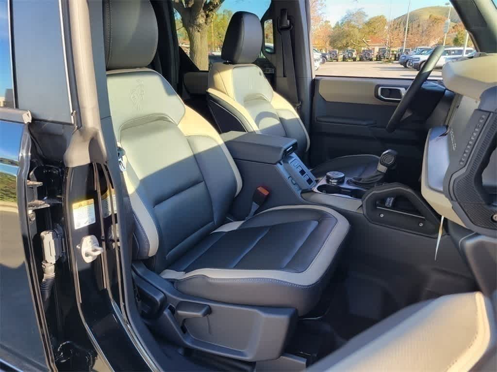 Thumbnail: 2025 Ford Bronco - 15