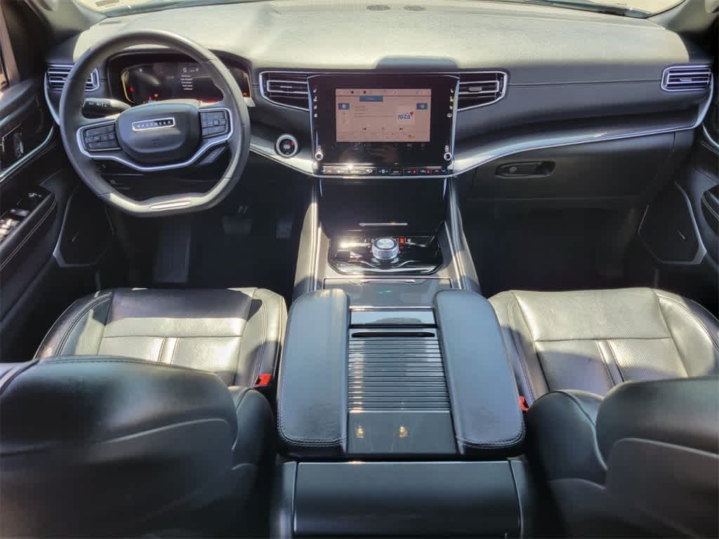 Thumbnail: 2022 Jeep Wagoneer - 13
