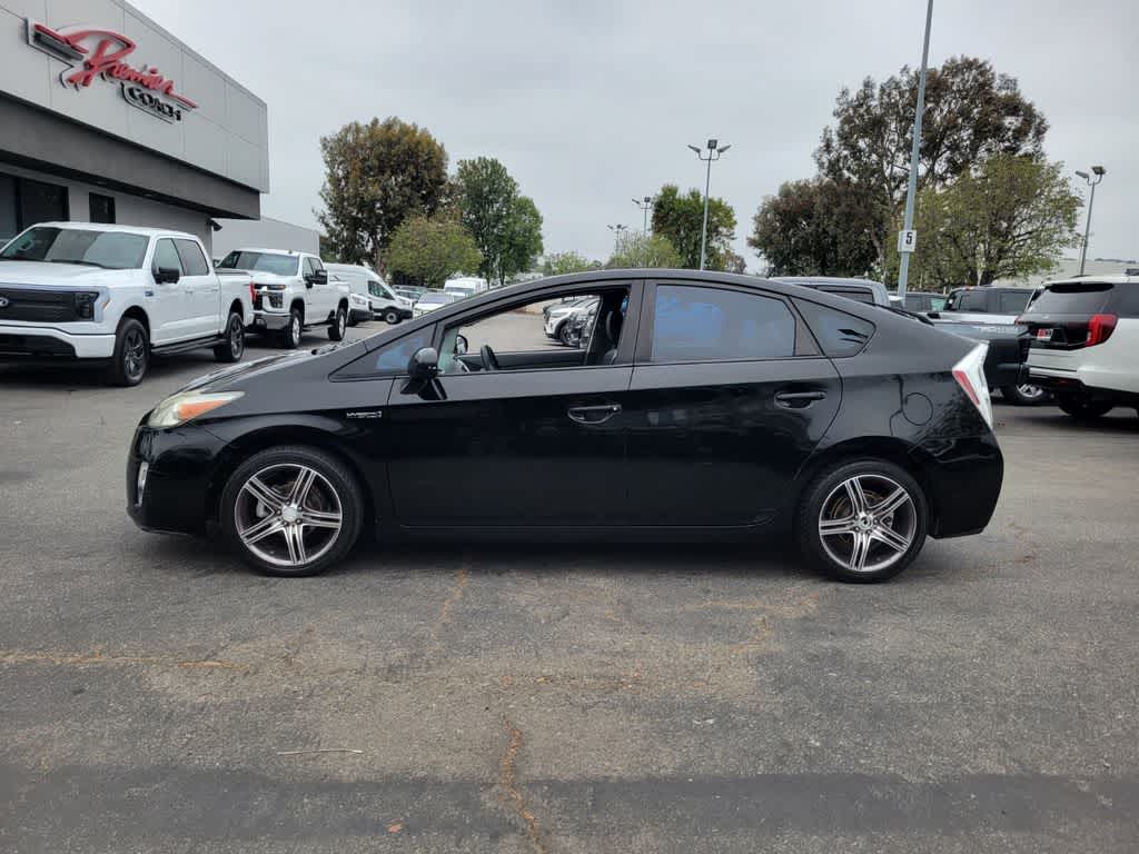 Used 2011 Toyota Prius IV with VIN JTDKN3DU3B0257763 for sale in Thousand Oaks, CA