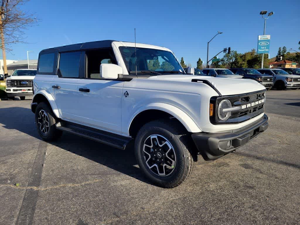 Thumbnail: 2026 Ford Bronco - 9
