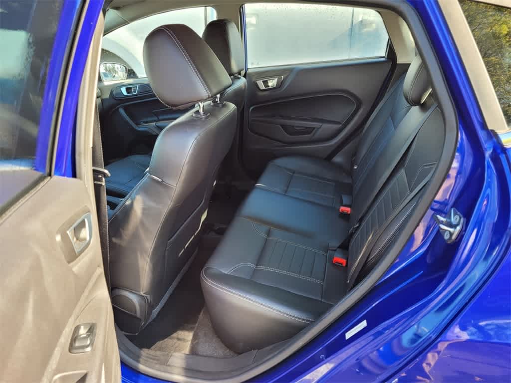 2015 Ford Fiesta Titanium 10