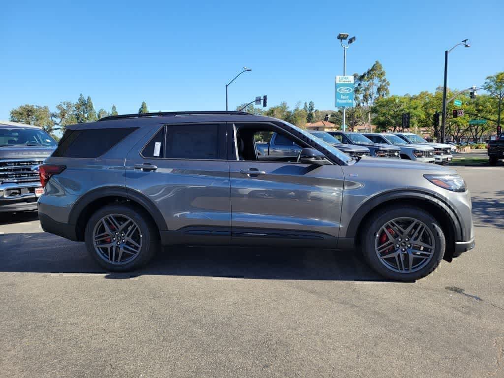 Thumbnail: 2026 Ford Explorer - 5