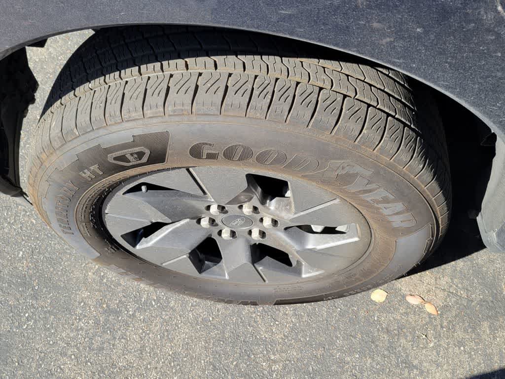Used 2025 Ford F-150 Lightning Flash with VIN 1FT6W3LU0SWG05824 for sale in Thousand Oaks, CA