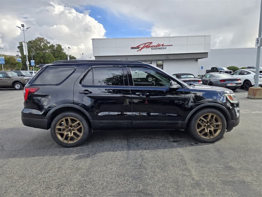 Thumbnail: 2017 Ford Explorer - 6