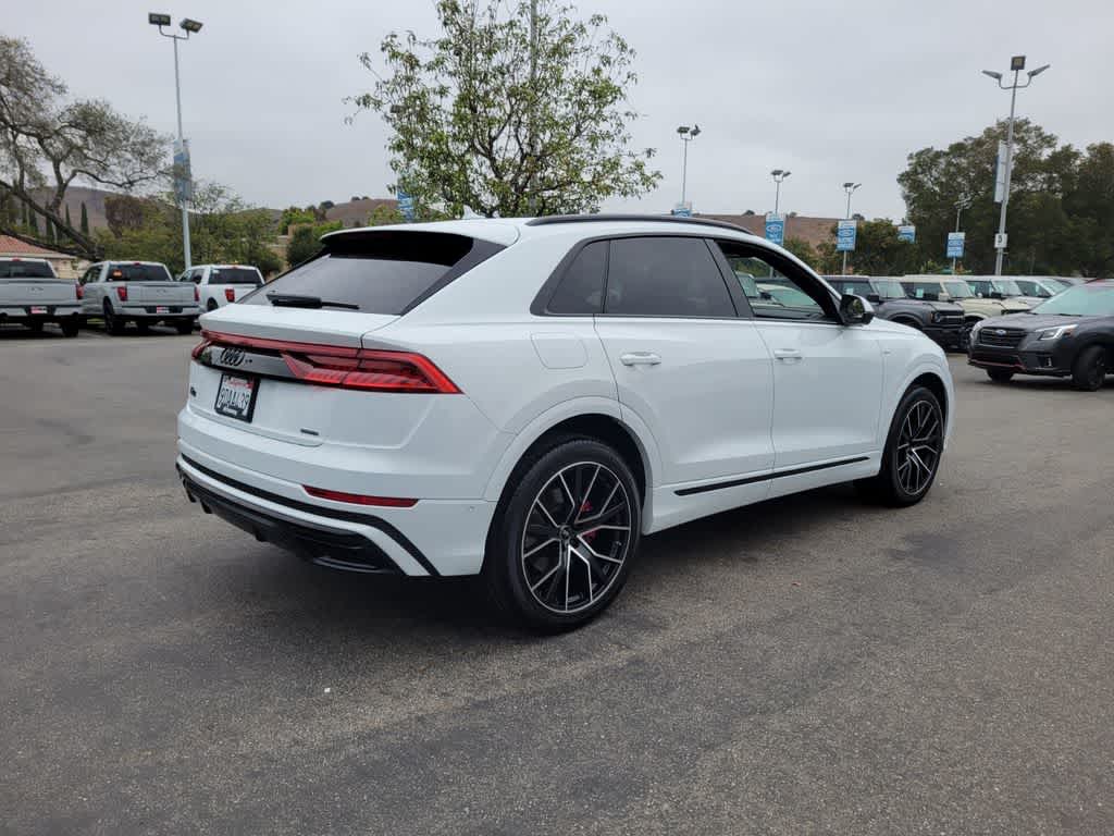Thumbnail: 2022 Audi Q8 - 4