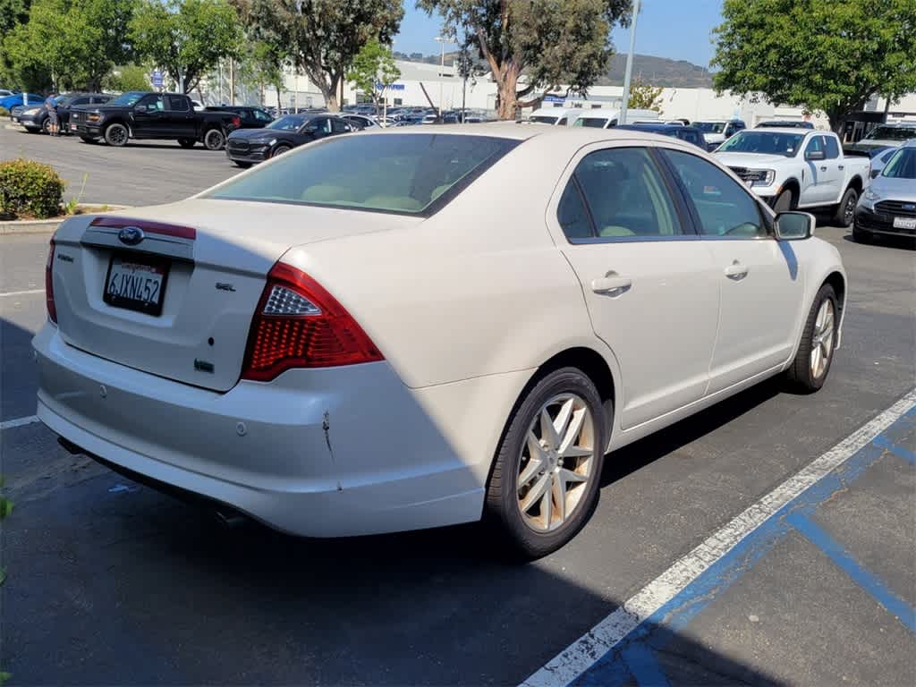 Thumbnail: 2010 Ford Fusion - 9