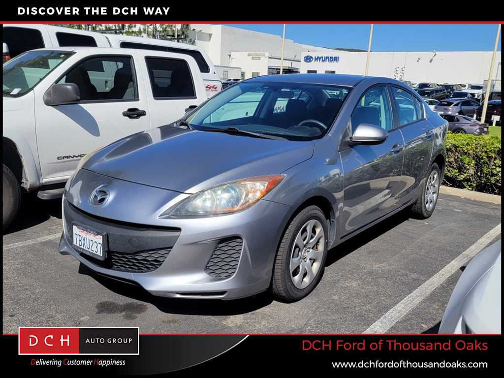 2013 Mazda Mazda3 i Sport Hero Image