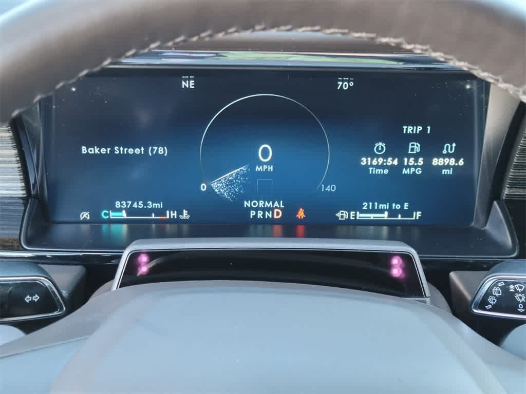 Thumbnail: 2022 Lincoln Navigator - 23