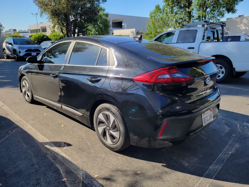 Thumbnail: 2018 Hyundai Ioniq - 3