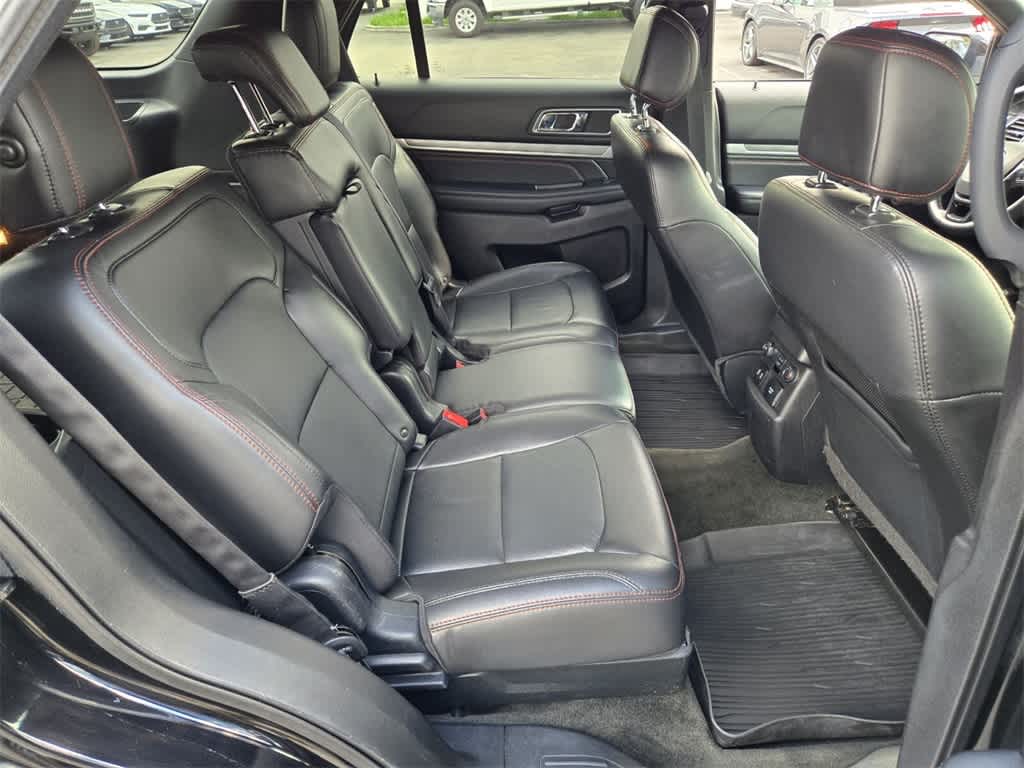 Thumbnail: 2017 Ford Explorer - 15