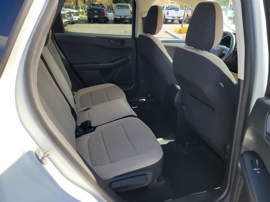 Thumbnail: 2022 Ford Escape - 15