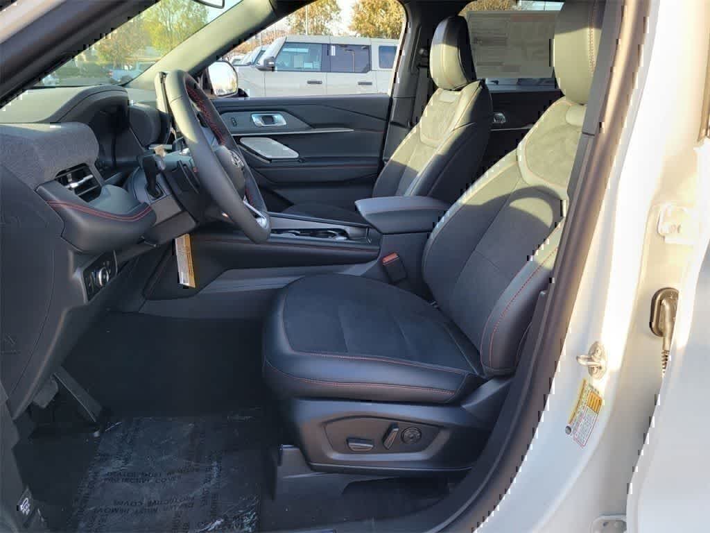 2026 Ford Explorer ST - Photo 9