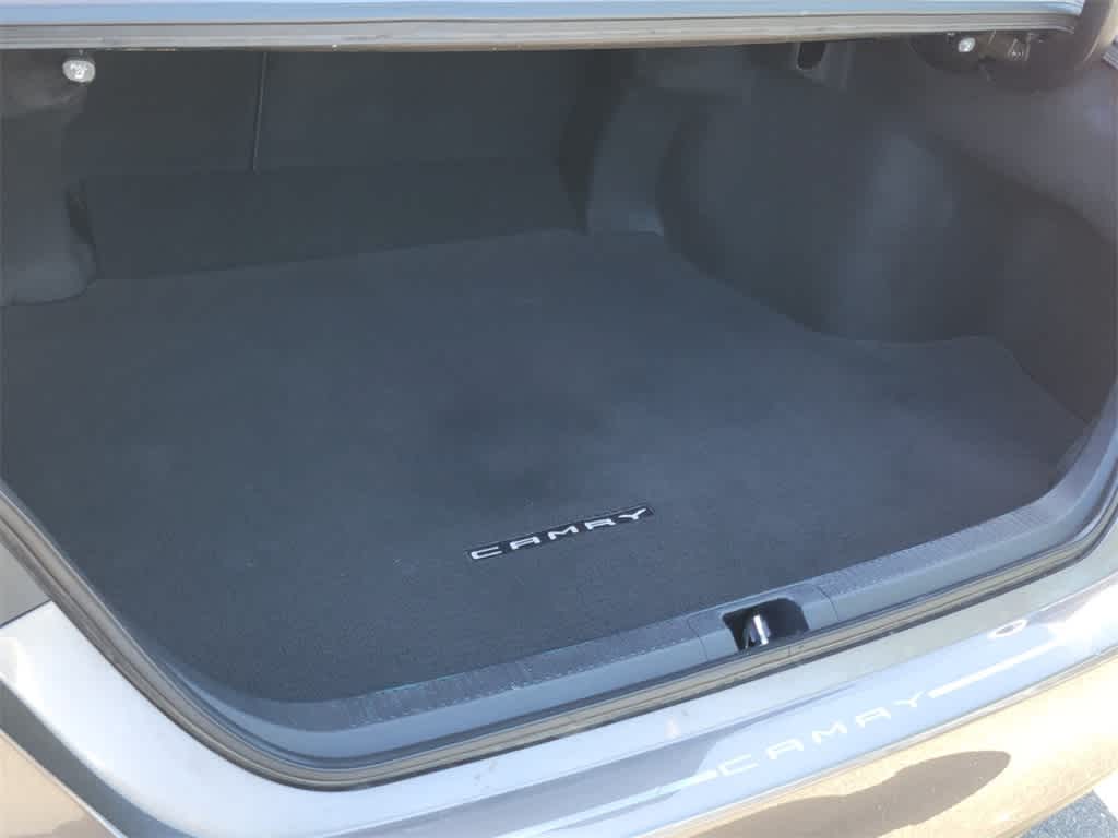 2022 Toyota Camry LE 13