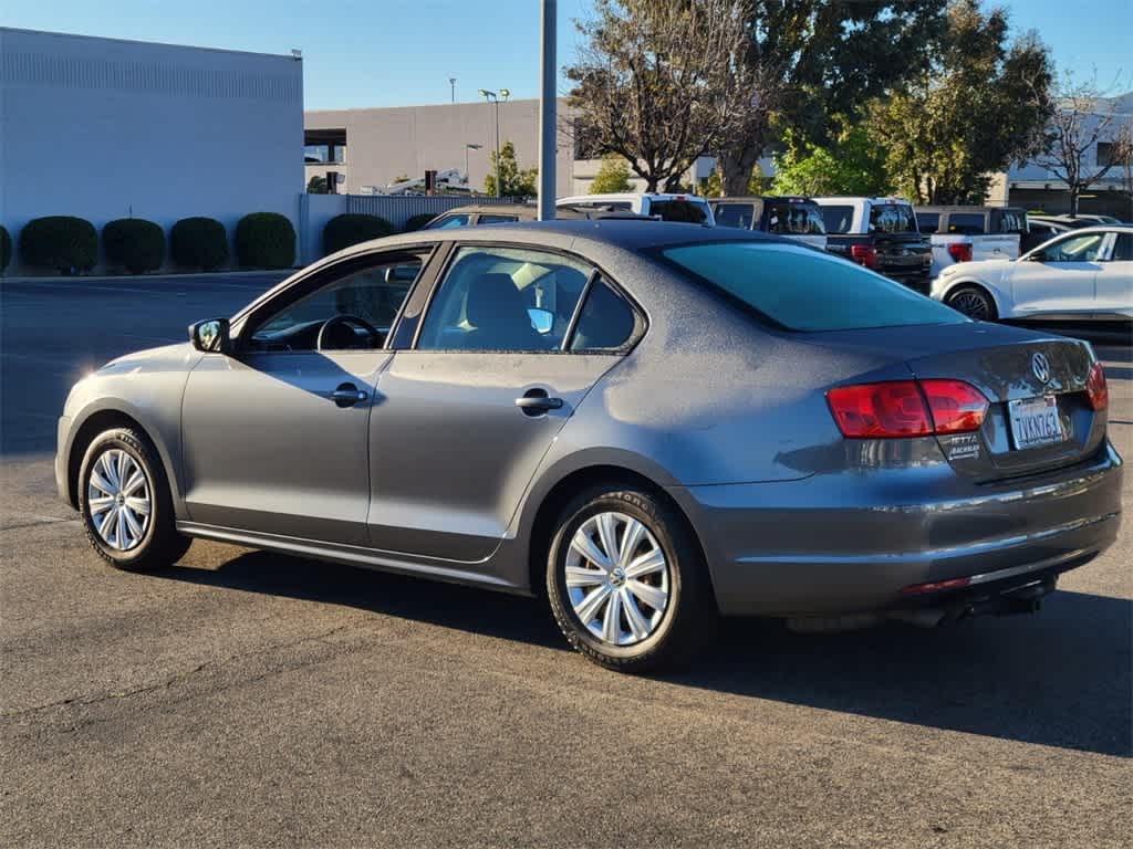Thumbnail: 2014 Volkswagen Jetta - 3