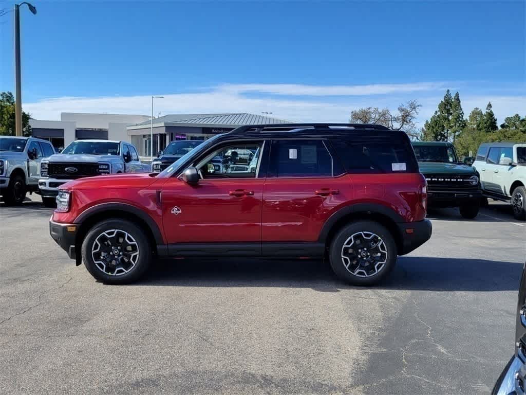 2025 Ford Bronco Sport Outer Banks photo 2
